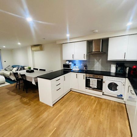 Modern 2 Bed 2 Bath Apartment With Outdoor Space Hyde Park Лондон Екстериор снимка